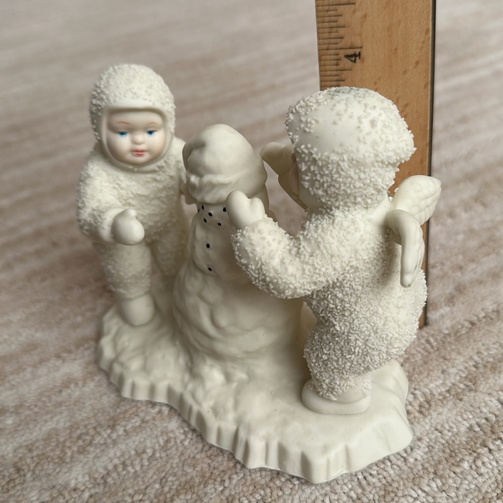 Winter Tales of Snowbabies by DEPARTMENT 56 Frosty Fun with Snowman Box #7983-9 - Picture 12 of 16